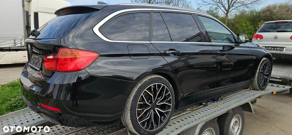 BMW Seria 3 320d Sport Line - 8