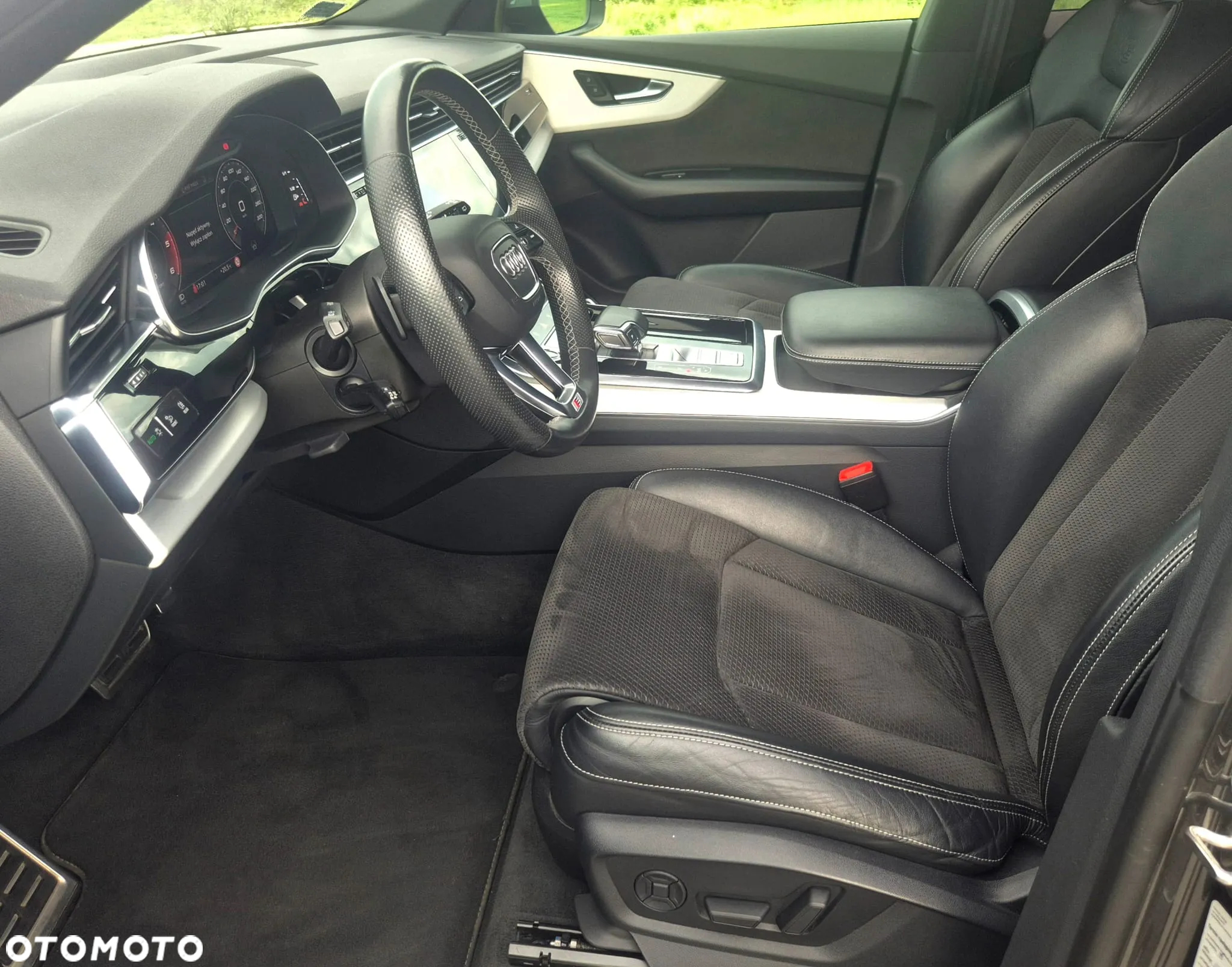 Audi Q8 - 8