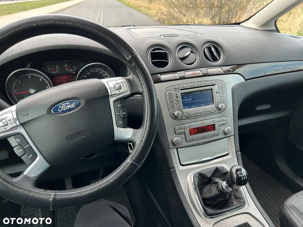 Ford Galaxy 2.0 TDCi Ghia - 7