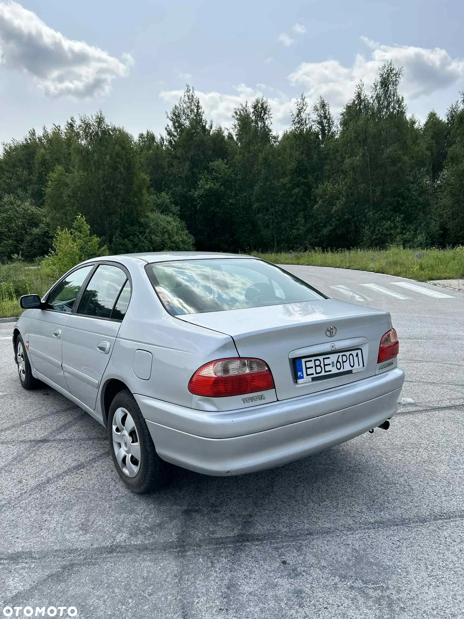 Toyota Avensis 1.8 VVT-i Luna - 4