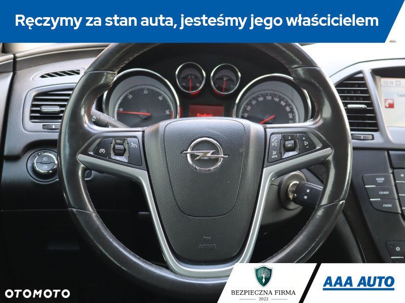 Opel Insignia - 17