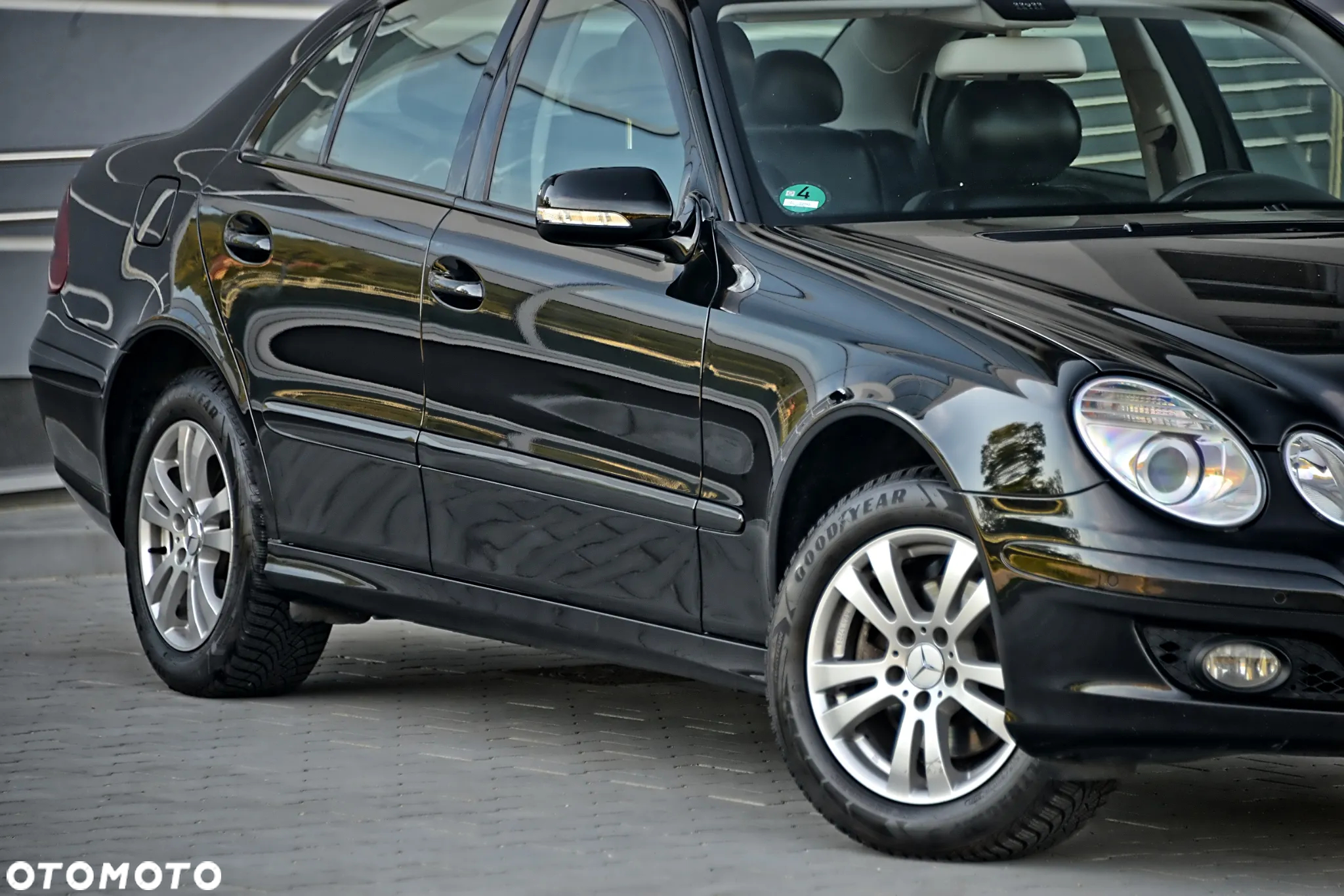 Mercedes-Benz Klasa E - 14