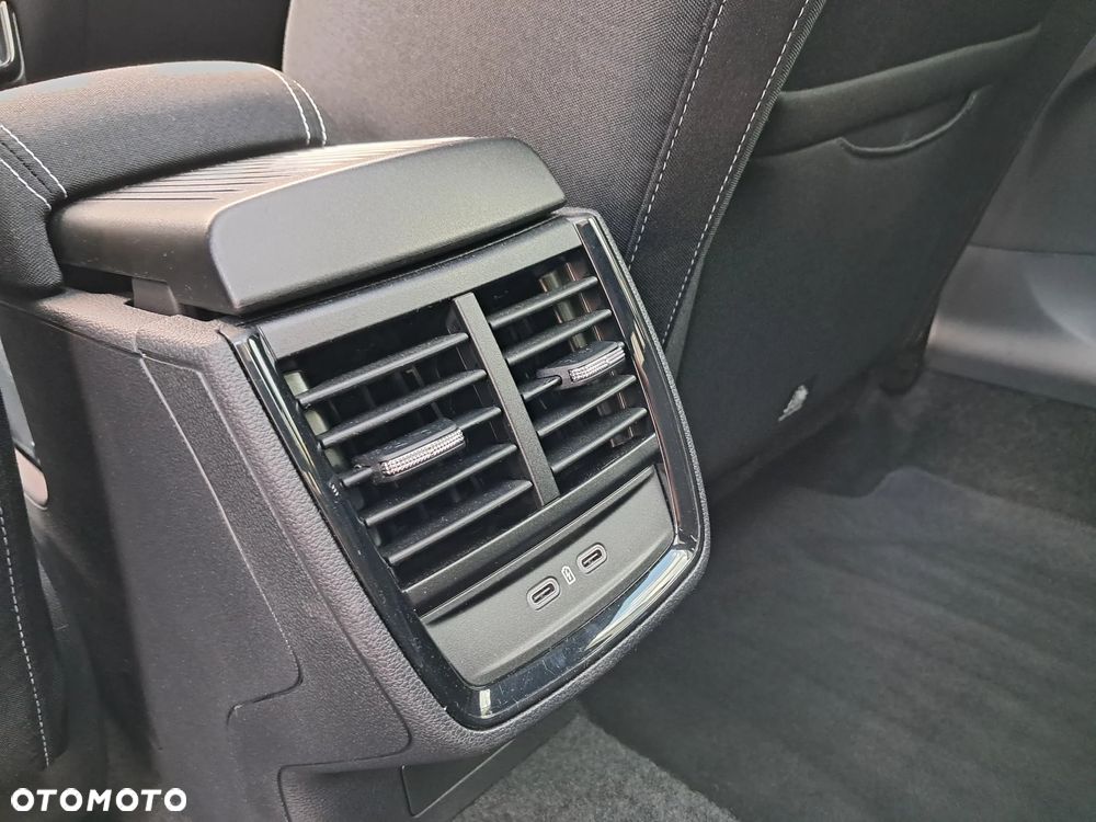 Skoda Kamiq 1.5 TSI Monte Carlo DSG - 19