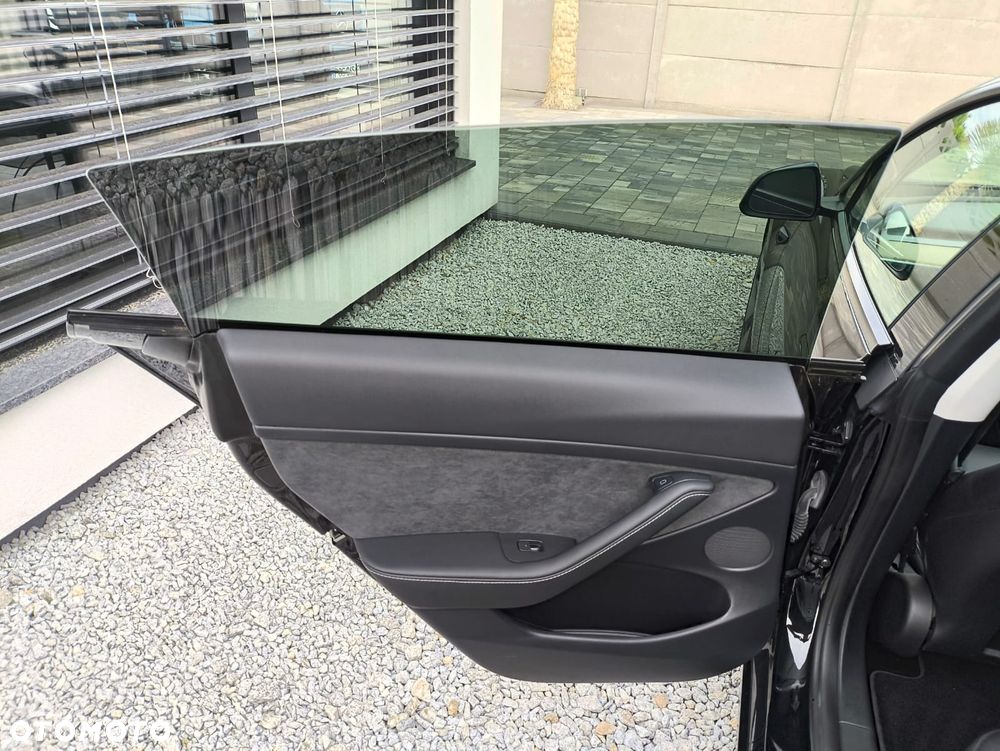 Tesla Model 3 Standard Reichweite Plus Hinterradantrieb - 20