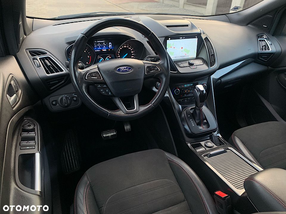 Ford Kuga 2.0 TDCi 4x4 ST-Line - 30