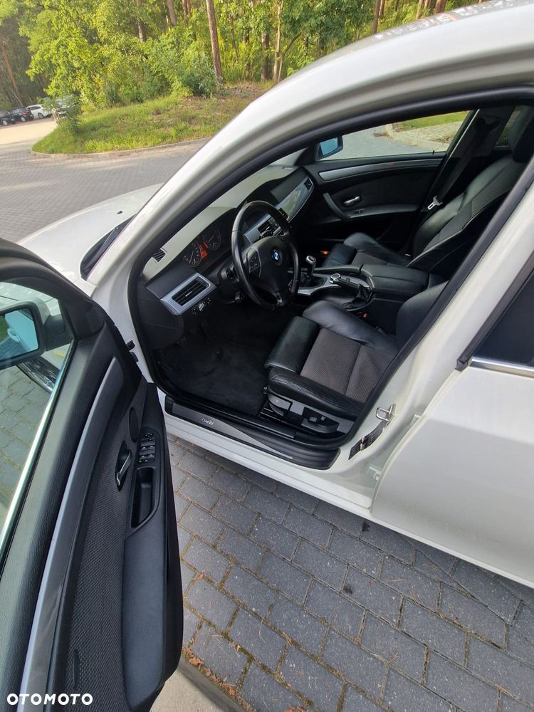 BMW Seria 5 520i Edition Exclusive - 9