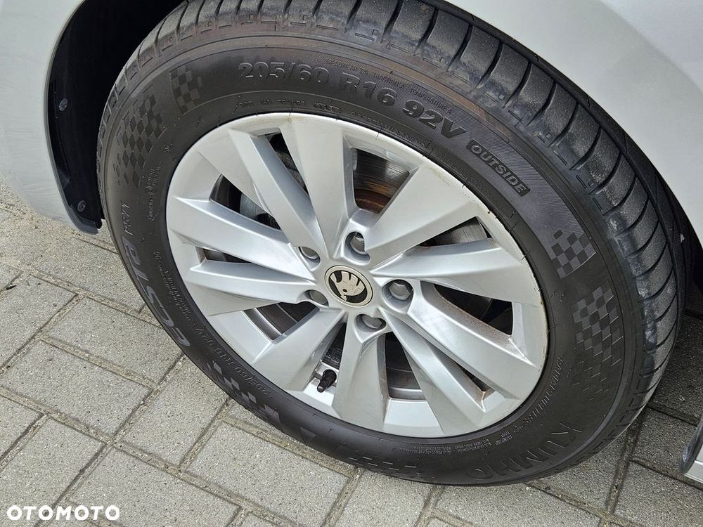 Skoda Octavia 1.5 TSI Essence - 10