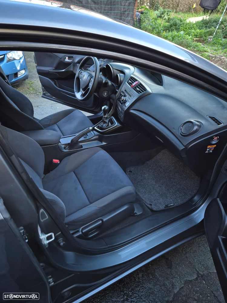 Honda Civic 1.4 i-VTEC Sport - 5