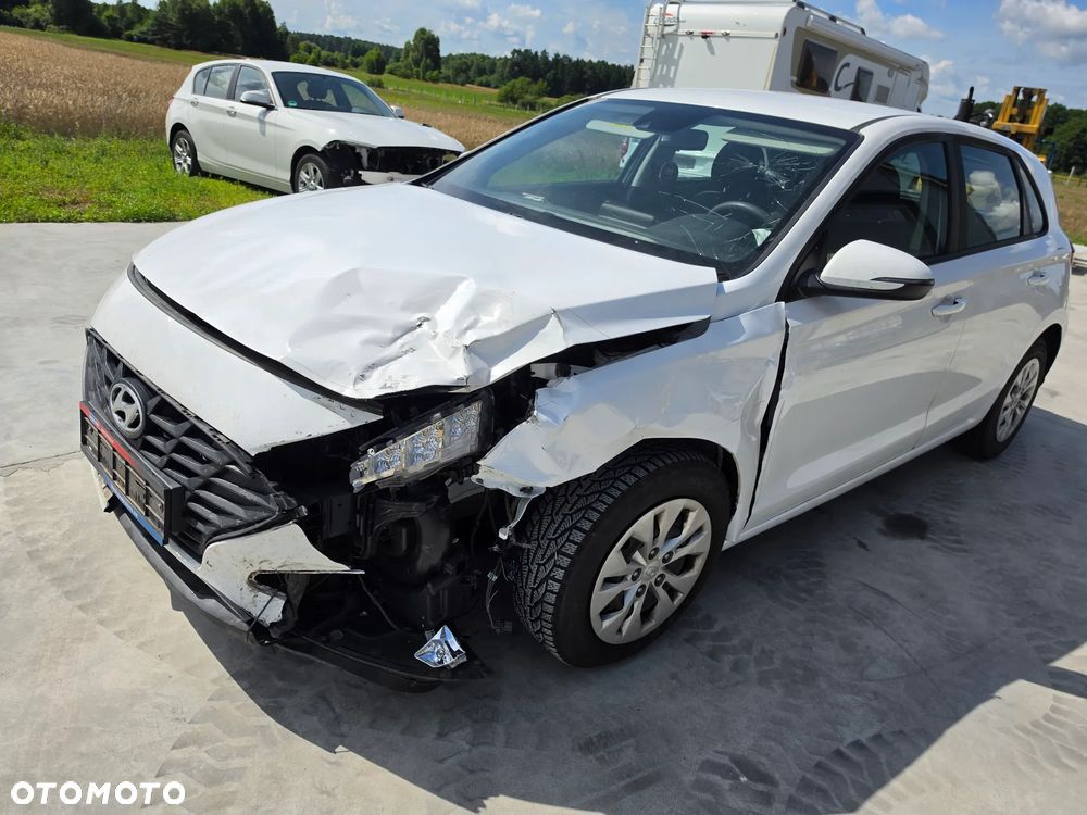 Hyundai i30 1.5 Intro - 6