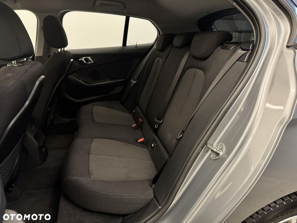 BMW Seria 1 - 19