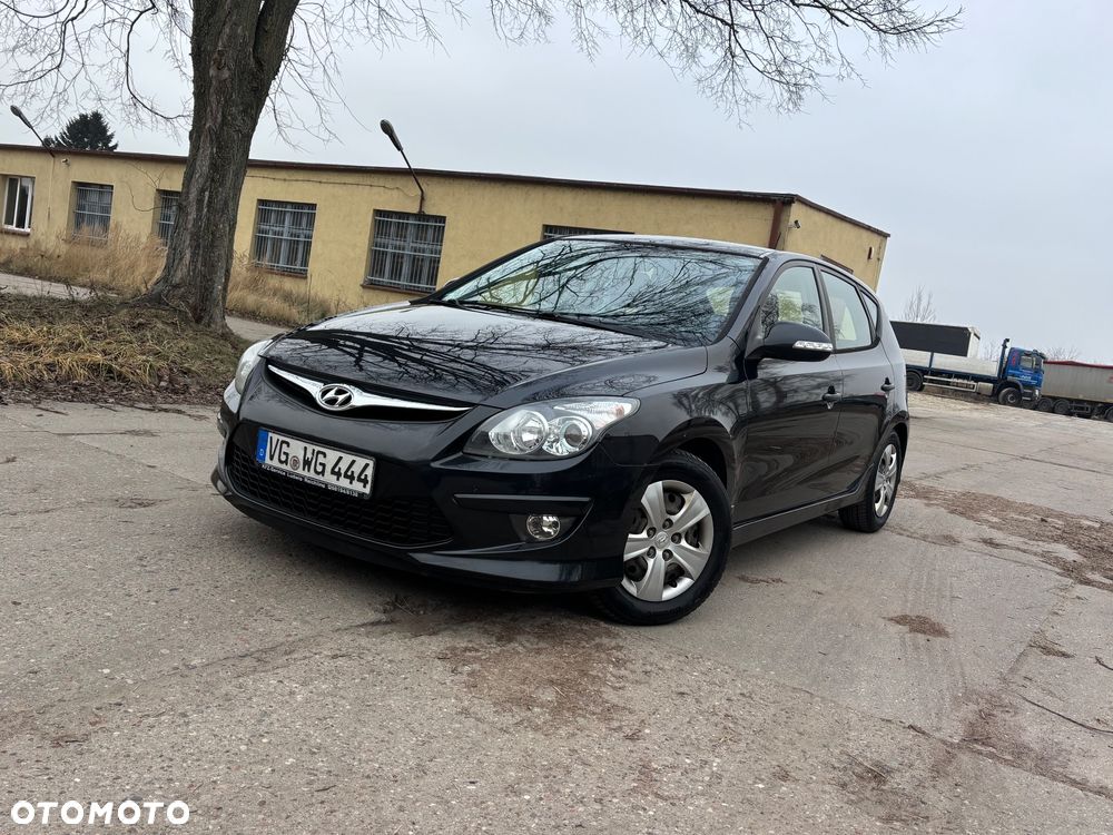 Hyundai i30 i30cw 1.6 CRDi FIFA WM Edition - 27