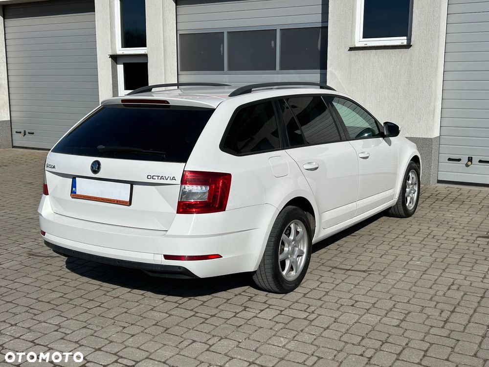 Skoda Octavia 1.6 TDI SCR Active - 3