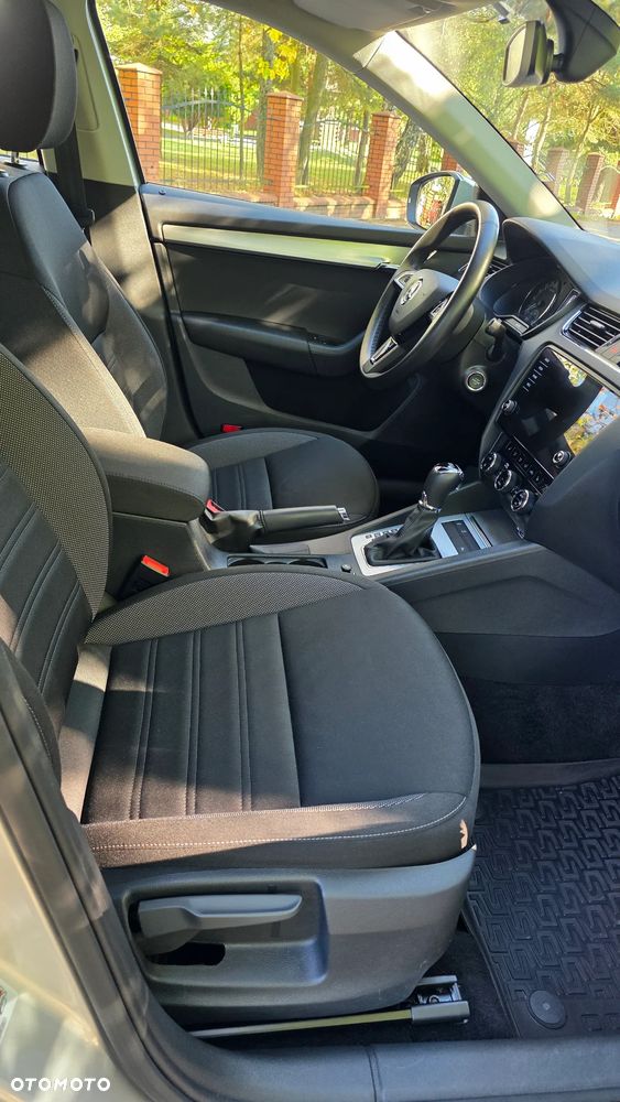 Skoda Octavia 2.0 TDI Style DSG - 19