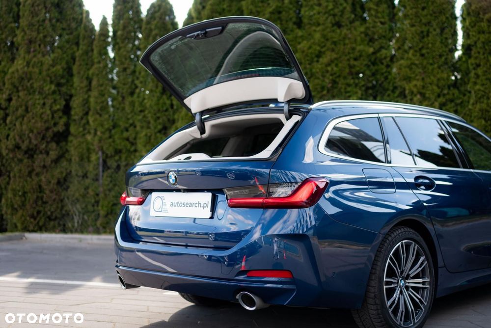 BMW Seria 3 320d xDrive - 39