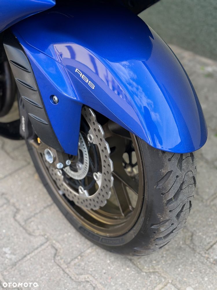Kawasaki ZZR - 3