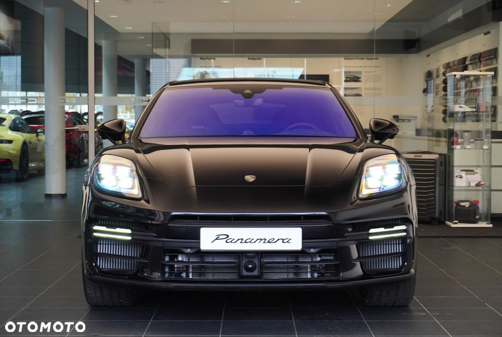 Porsche Panamera - 3
