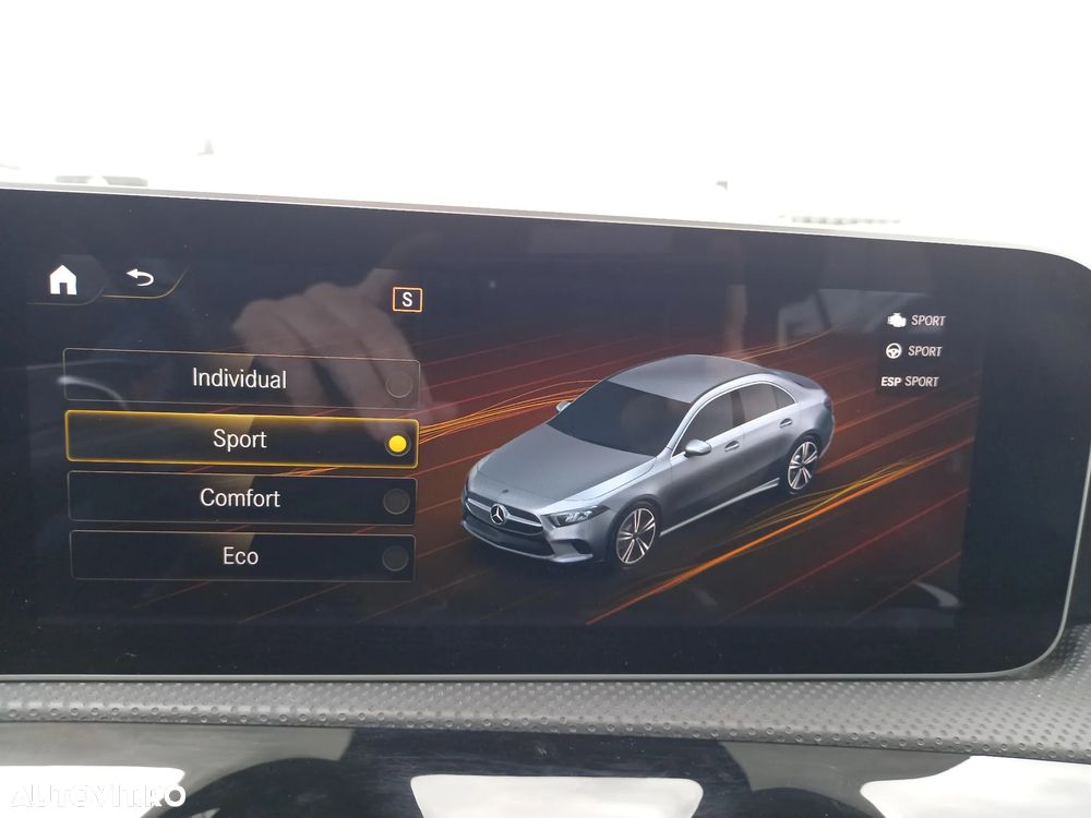 Mercedes-Benz A 180 - 25