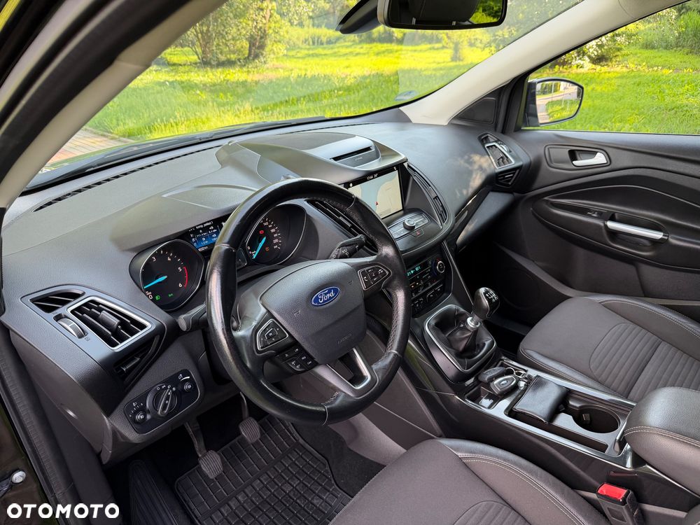 Ford Kuga 2.0 TDCi 4x4 Titanium - 14