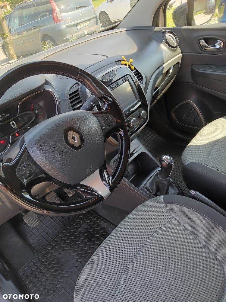 Renault Captur - 17