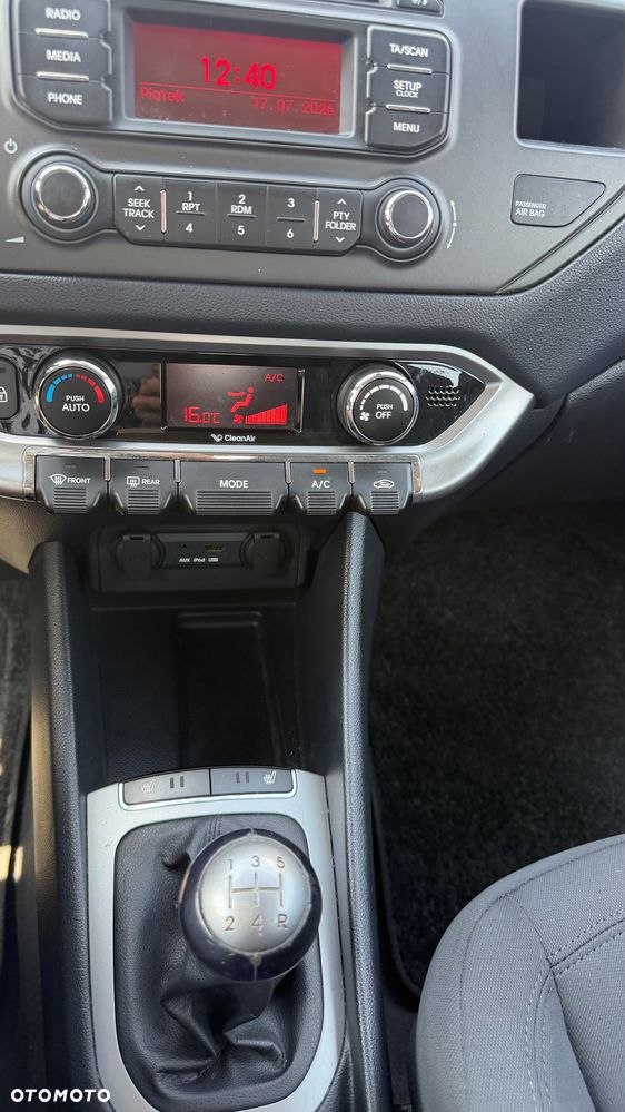 Kia Rio 1.4 Spirit - 22