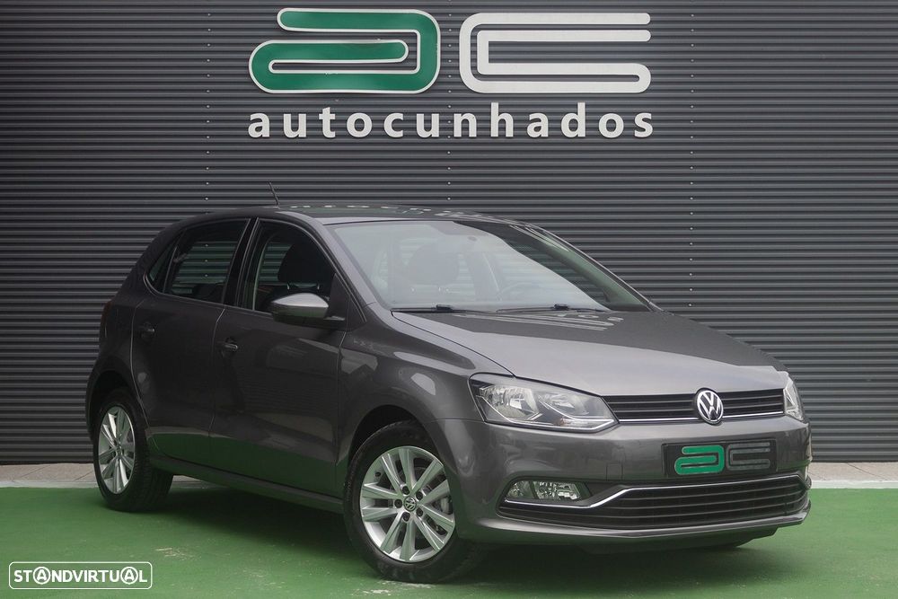 VW Polo 1.0 Confortline - 2