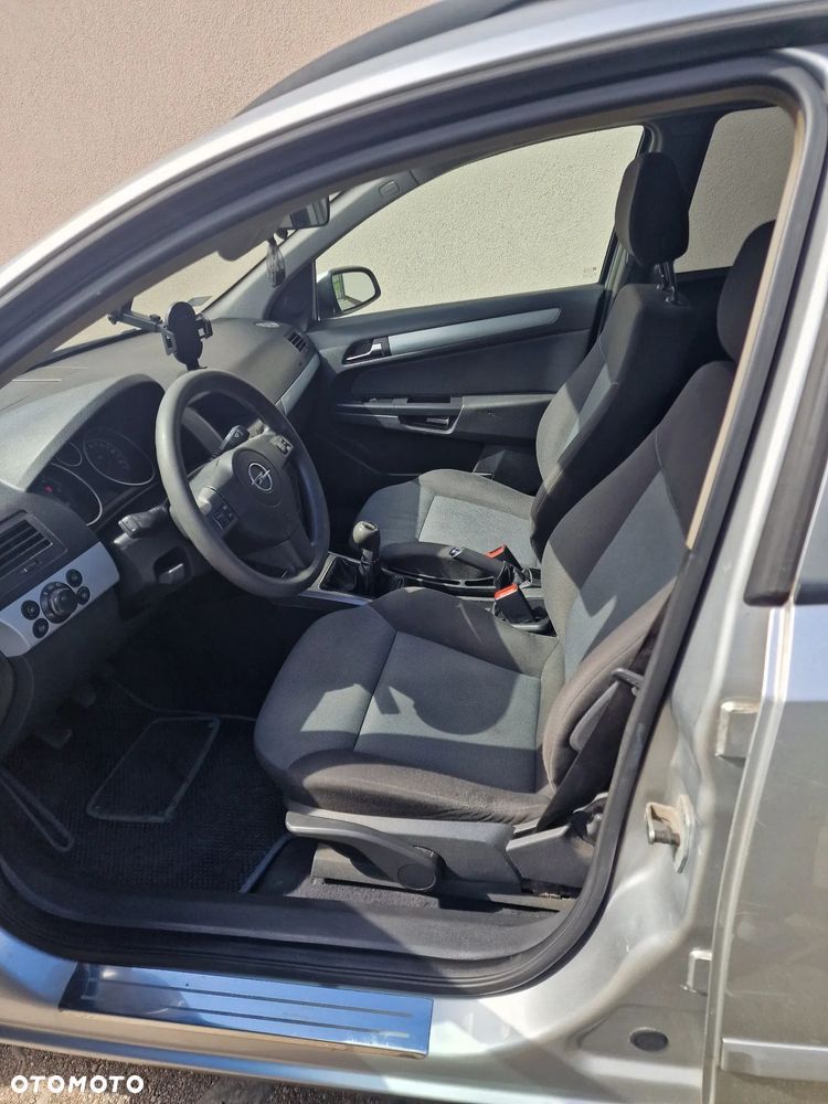 Opel Astra 1.7 CDTI Cosmo - 27