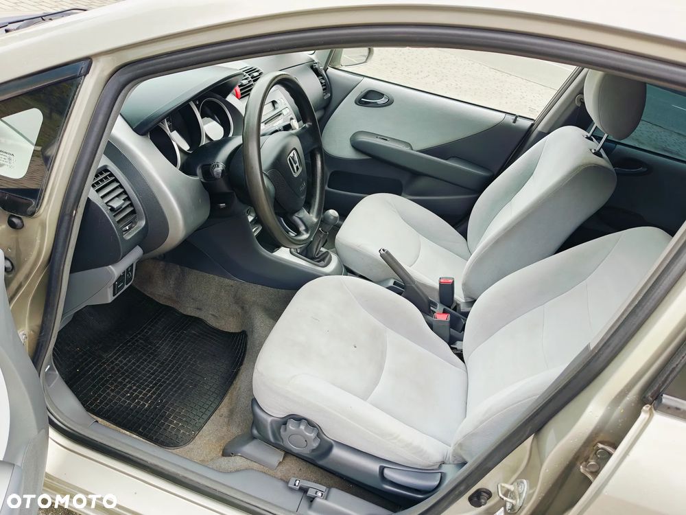 Honda City 1.4 Comfort - 10