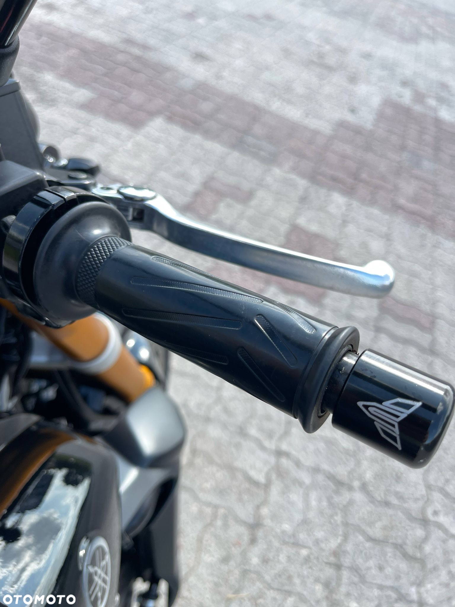 Yamaha FZ - 23