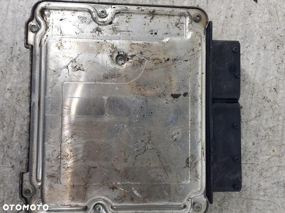 KOMPUTER, STEROWNIK SKODA OCTAVIA II 06F906056AH  0261S02032 BOSCH 2.0 - 5