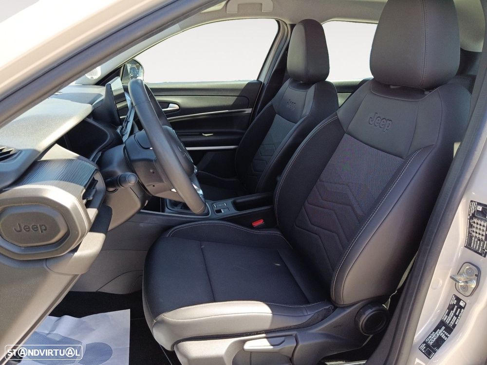 Jeep Avenger 1.2 GSE T3 Altitude — fotografia 9