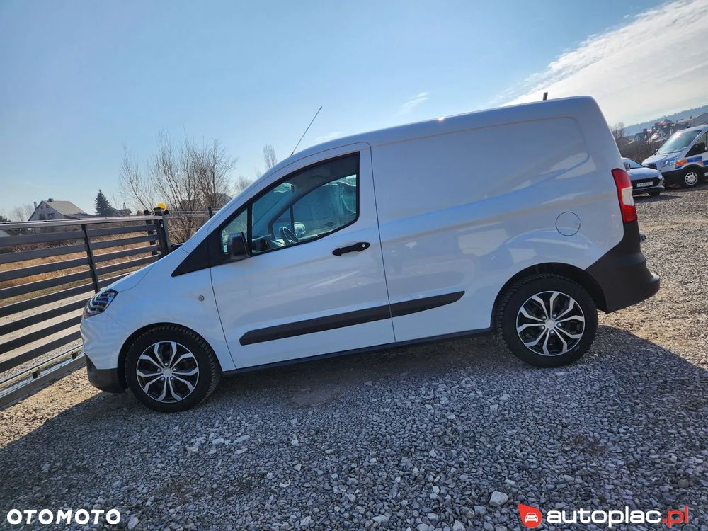 Ford Transit courier - 23