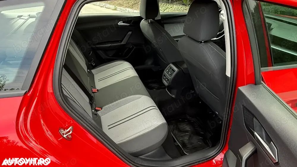 Seat Leon Sportstourer 2.0 TDI DSG Style Edition - 9