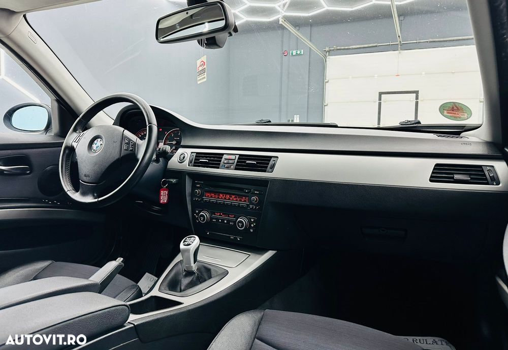BMW Seria 3 318d DPF Edition Exclusive - 22