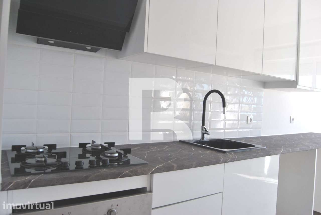 Apartamento T2+1 Remodelado na Pontinha - Grande imagem: 4/26
