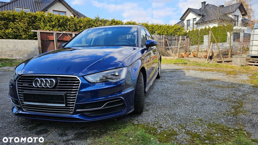 Audi A3 Sportback - 2