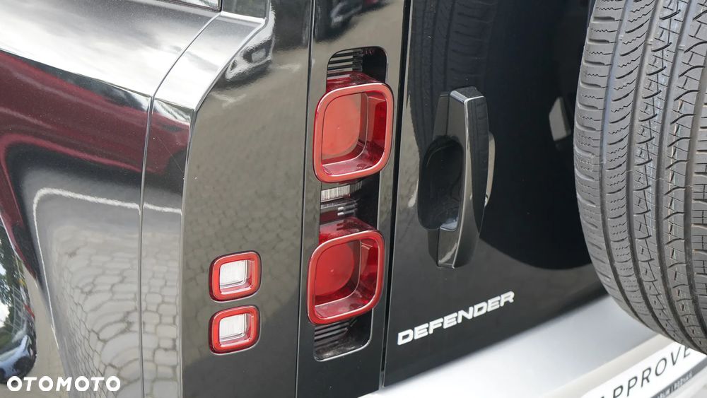 Land Rover Defender 3.0 D250 mHEV S - 10