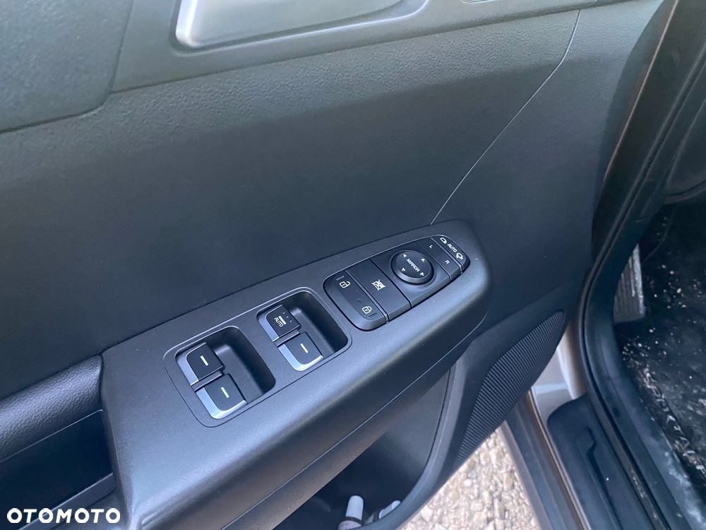 Kia Sportage 1.6 GDI 2WD Vision - 21