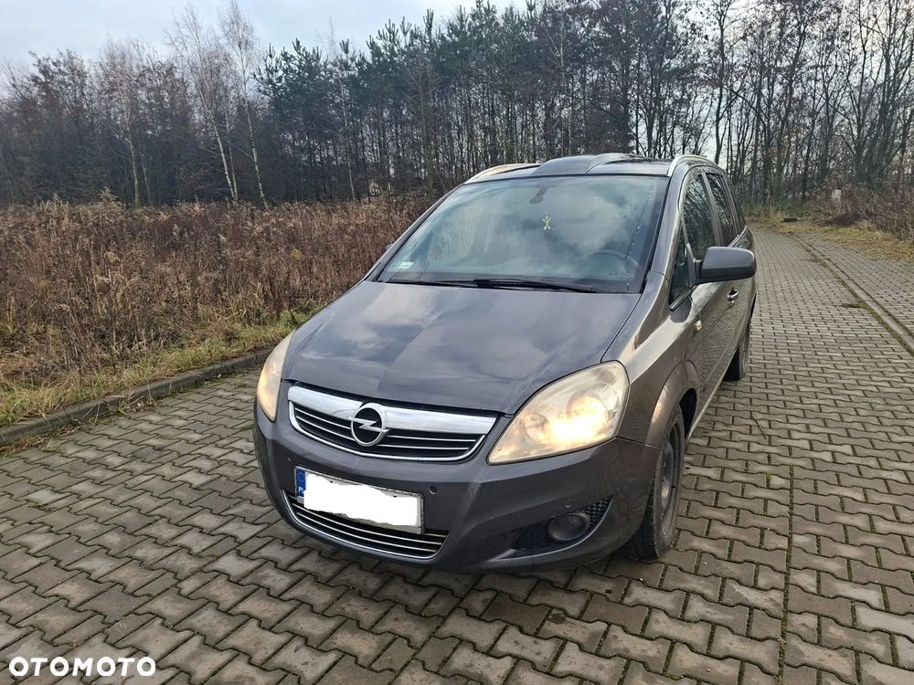 Opel Zafira 1.9 CDTI Cosmo - 1