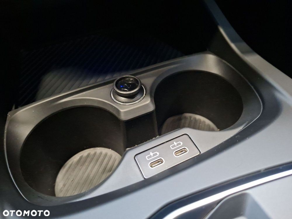 BMW Seria 1 120 mHEV - 28