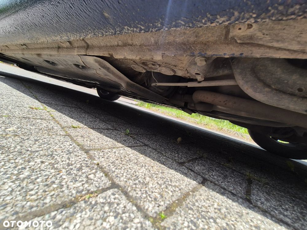 Volkswagen Golf 2.0 TDI Sportline DSG - 16