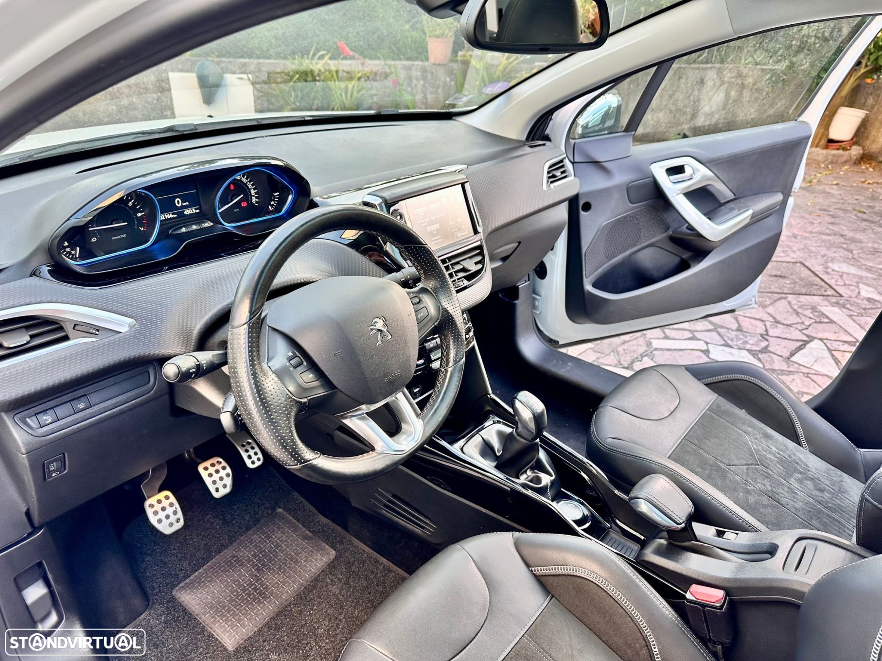 Peugeot 2008 1.2 PureTech Crossway - 13