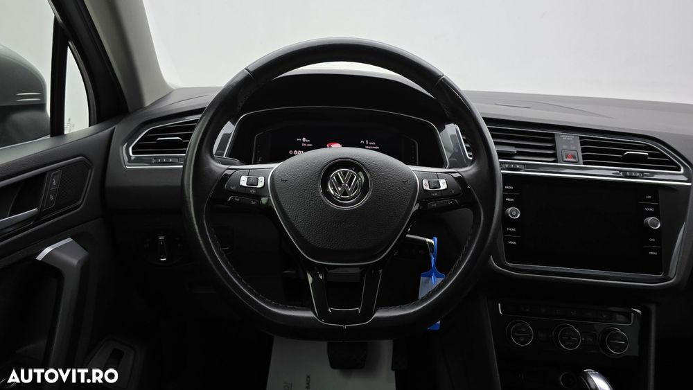 Volkswagen Tiguan - 15
