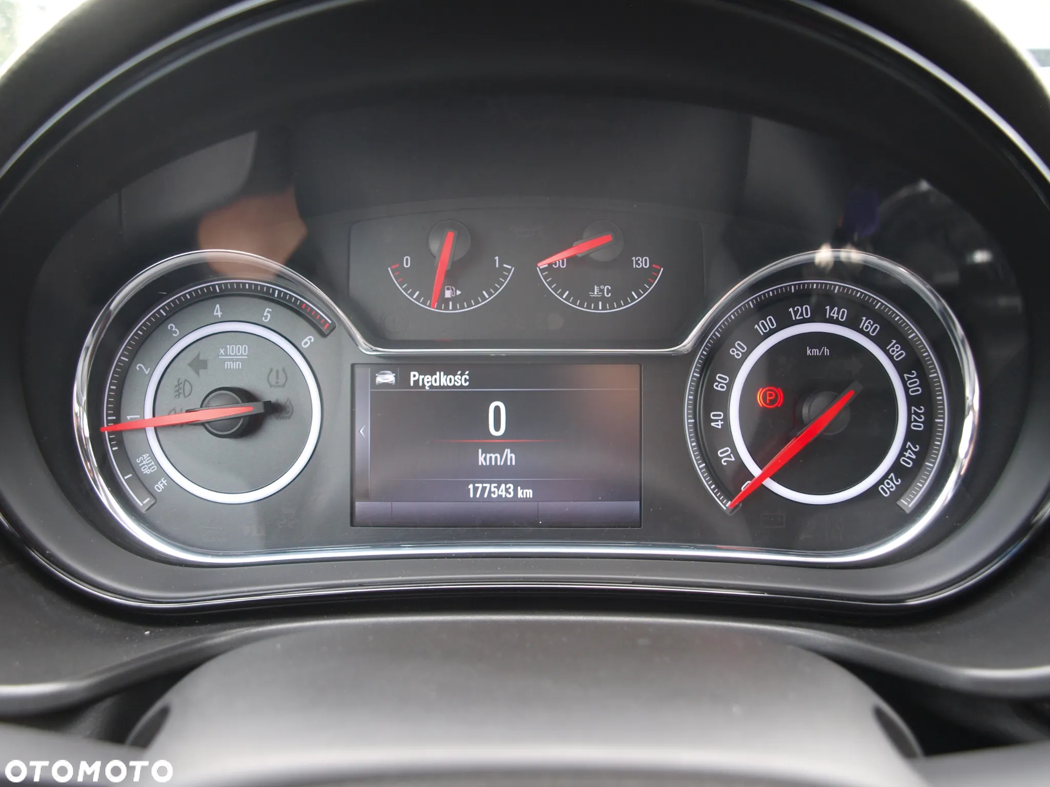 Opel Insignia - 11