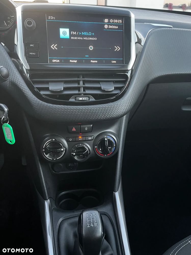 Peugeot 2008 PureTech 82 Allure - 28