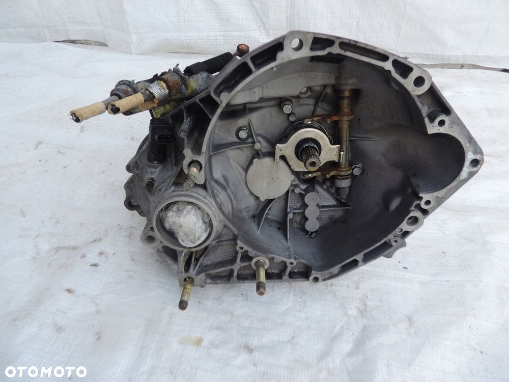 SKRZYNIA BIEGÓW FIAT LANCIA 1,9 JTD - 1
