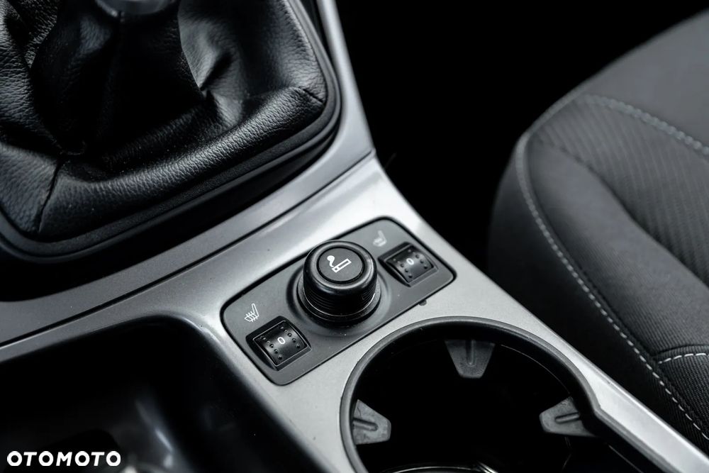 Ford Kuga 1.5 EcoBoost 2x4 Titanium - 32