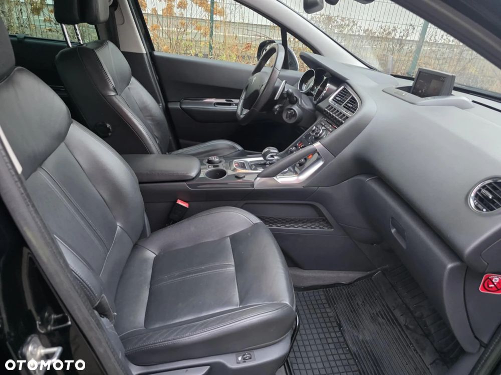 Peugeot 3008 2.0 HDi HYbrid4 - 10