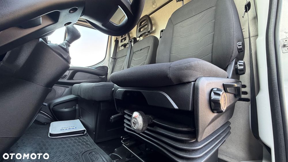 Iveco 35S17 - 8