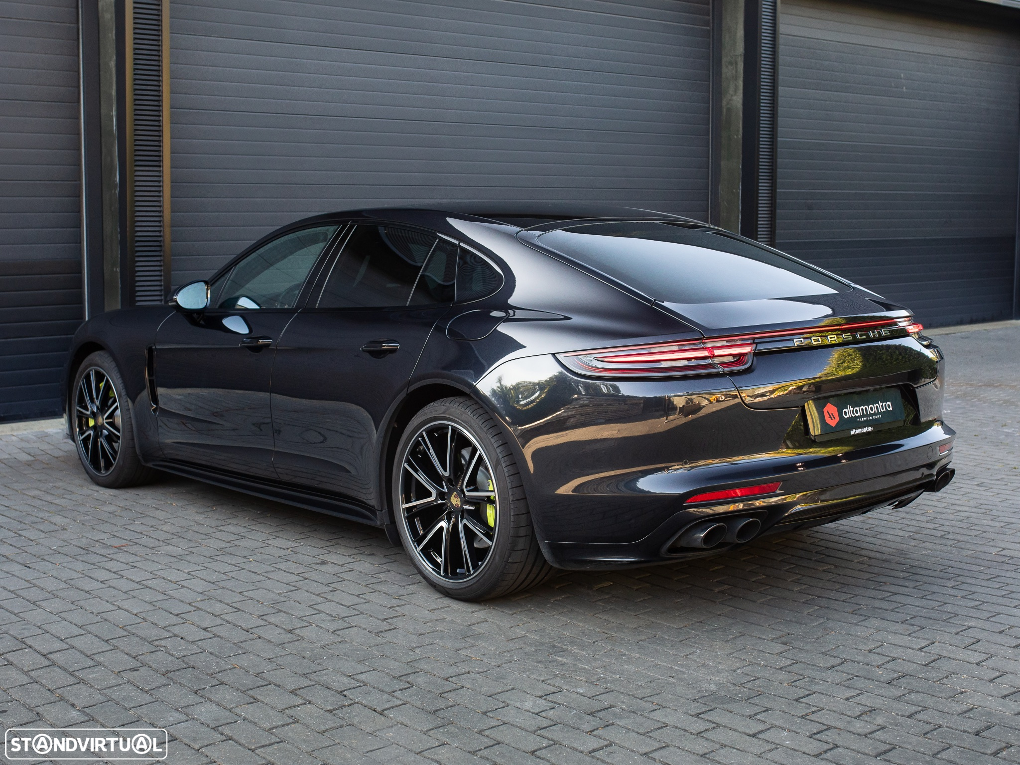 Porsche Panamera 4 E-Hybrid - 11