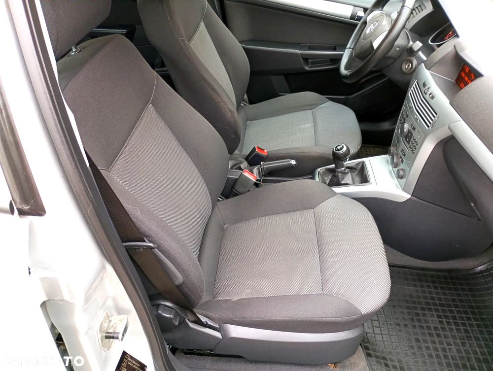 Opel Astra 1.6 Enjoy - 8